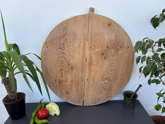 Old Wooden Round Cutting Board – Handmade Turkish Farmhouse Decor