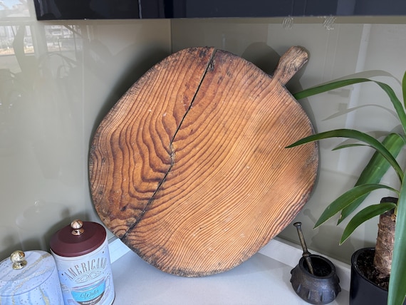 Hand-Carved Turkish Wood Board – Vintage Kitchen & Serving Decor