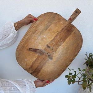 Old Wooden Cutting Board – Handmade Turkish Farmhouse Decor