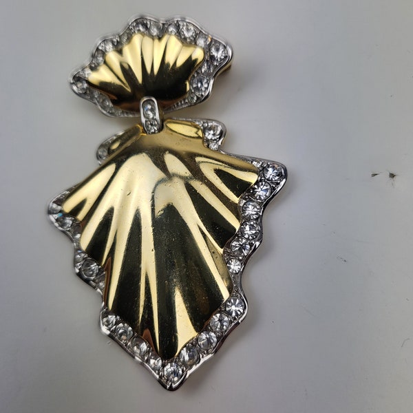 Vintage 1980s Joan Collins for Dinasty brooch