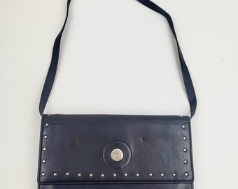 ヴィンテージ ヴェルサーチ メデューサ スタッズ付きレザーバッグ：Y2K ミニショルダーバッグ