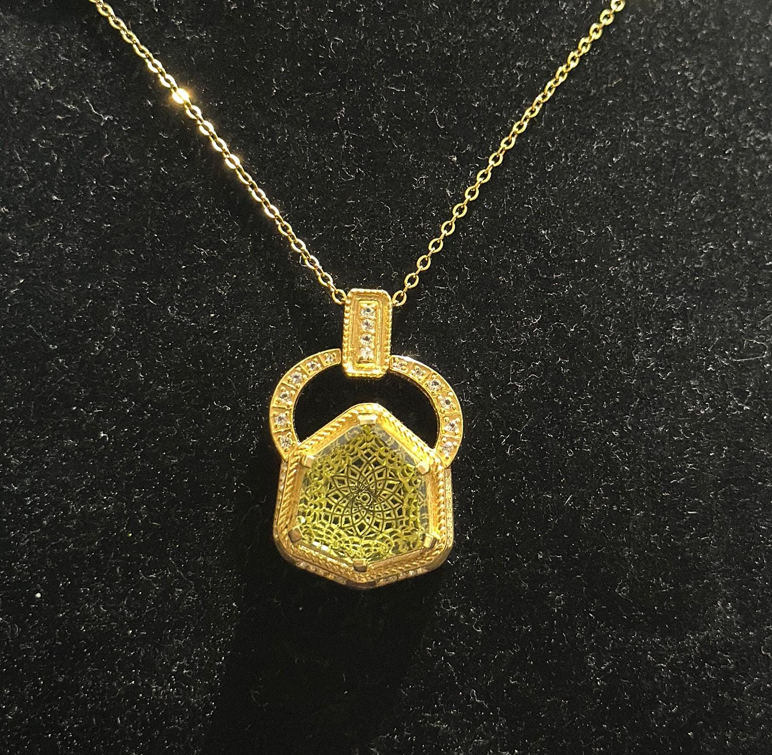 アールデコ　シトリン　ペンダントトップ アールデコ シトリンペンダント：シルバー ファンタジーカット