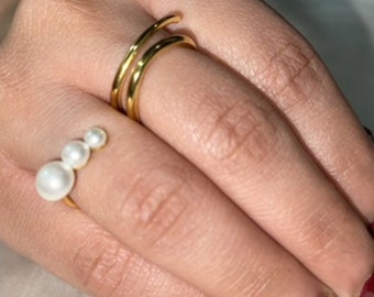 Sterling Silver Double Finger Ring: Minimalist Faux Pearl Statement