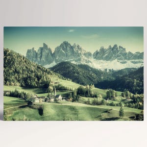 Nadruk na płótnie Santa Maddalena Val di Funes Dolomiti z eko skóry