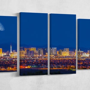 Las Vegas Strip and the Moon Impresión en cuero/Impresión extra grande/Impresión de varios paneles/Impresión de arte de pared/Impresión de decoración de pared/Las Vegas/¡Mejor que el lienzo!