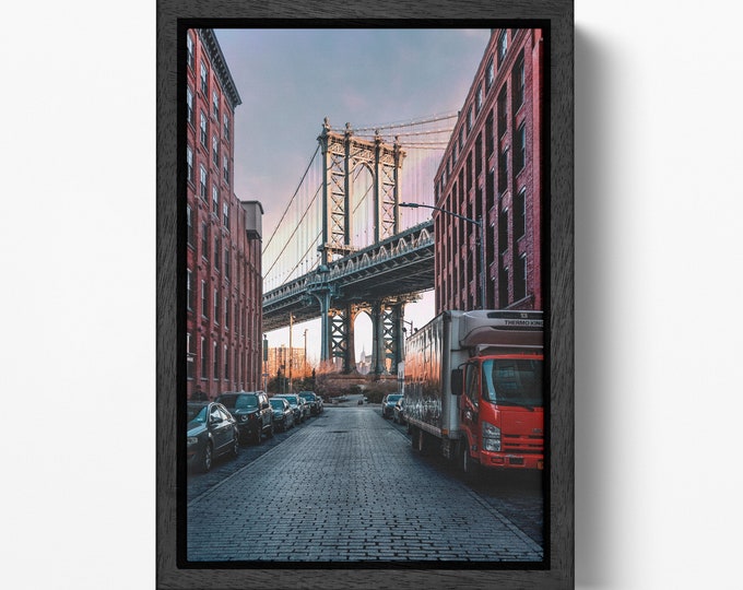 Manhattan Bridge New York City Brooklyn DUMBO iconic spot Washington Street canvas wall art home decor eco leather print, Made in Italy!