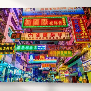 Strade di Hong Kong luci di notte stampa canvas su tessuto ecopelle Made in Italy