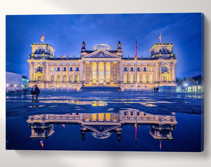 Berlin, The Reichstag Building Canvas Eco Leather Print, Made in Italy!