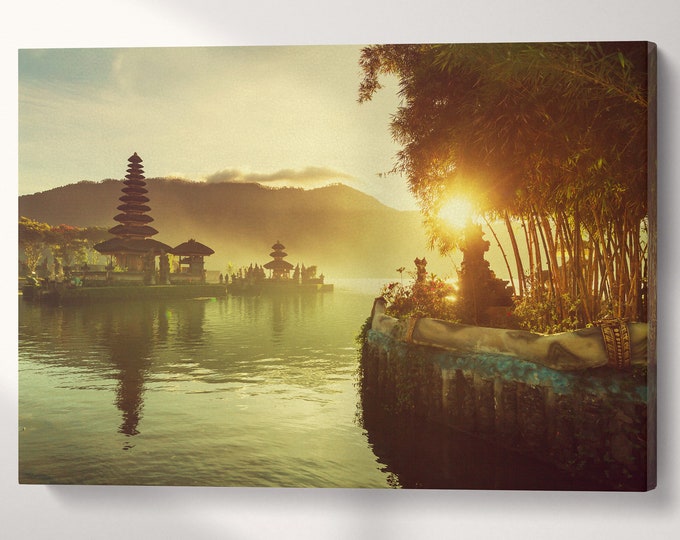 Pura Ulun Danu Bratan Temple Bali Indonesia Wall Art Canvas Eco Leather Print, Made in Italy!