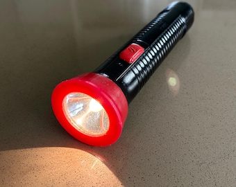 Lampe Torche Soviétique Vintage – Métal Rouge – Ukraine – Années 70 – Fonctionnelle
