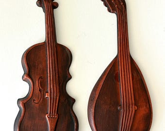 Vintage 1960s MCM Red Royal Wanddekor Mandoline Violine | Mid Century Guss-Metall Musik-Kunst | Retro Instrument Home Wandbehang