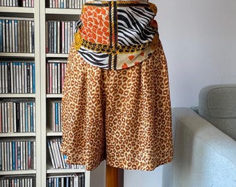 Pantalones cortos con estilo selvático vintage de los 90