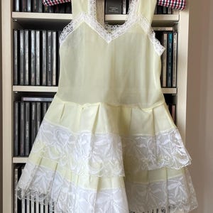 Vintage 50s/60s Pale Yellow Nylon & Lace Baby Girl Lingerie Ruffled Slip Dress; Vintage Baby Underware/18-24 Months