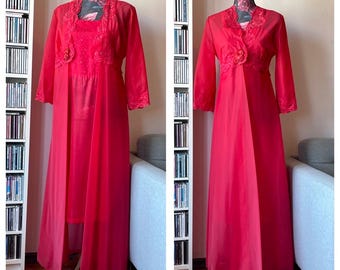 Vintage 70s Red Nylon and Lace Robe and Nightgown Set/70s Peignoir Set/ Vintage Lingerie/Boudoir Lingerie