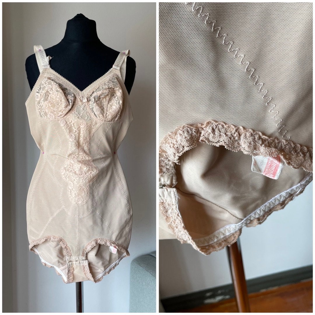 【NONCODE】fuzzy corset lace one piece Vintage 60s/70s Triumph Beige One Piece Corselette Girdle