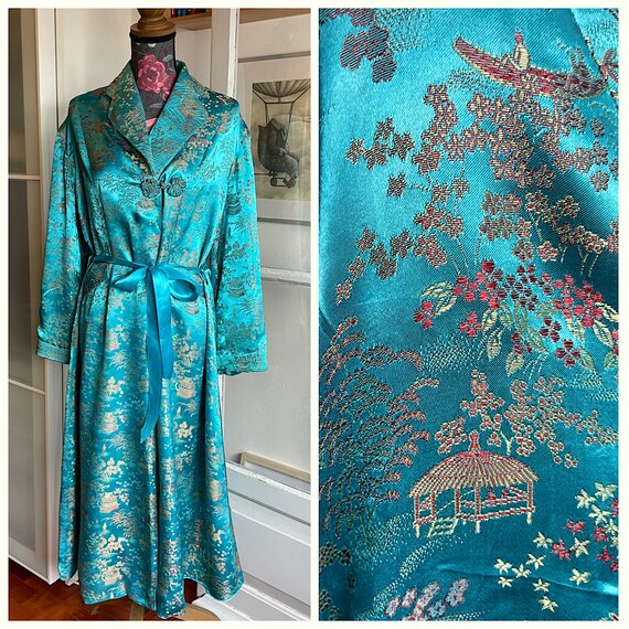 Vintage 50s 60s Turquoise Blue Chinese Silk Satin Dressing Gown Kimono Style Shiny Landscape Pattern domestic Goddess Lounge Robe Etsy Sweden