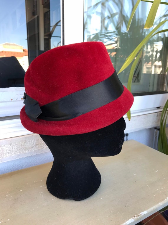 Vintage 50s/60s Red Felt Hat With Black Satin Ribbon Made in 