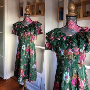 Glamorous Vintage 70s Dress with Double Ruffle at the Neckline; 70s Summer Dress