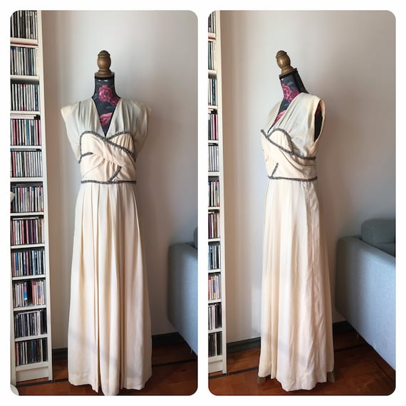 Vintage 70s Does 50s Beige Chiffon Sleeveless Max… - image 1