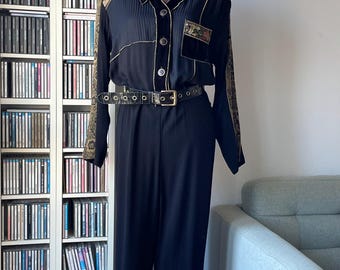 Mono negro vintage de los años 80/90 de Spencer Alexis, tejido mixto, terciopelo, mangas barrocas, detalles dorados, pieza única llamativa; Hecho en EE. UU.