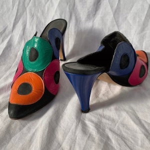 Vintage jaren &#39;80 muilezels cirkels ontwerpen kleurrijk leer