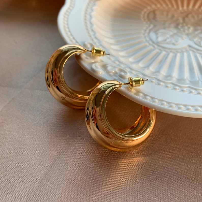 Thick gold hoop earringsGold huggie hoopsvintage chunky Etsy