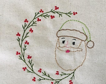Diseño de bordado a máquina de corona de Papá Noel