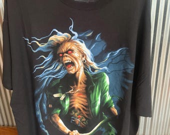 Camiseta retro de Iron Maiden - Gira mundial The Final Frontier 2010