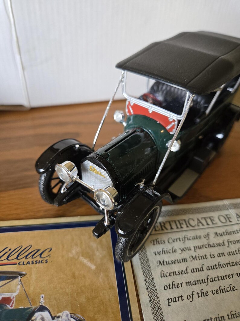 Cadillac 1913 Touring Car Signature moulé sous pression
