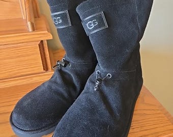 UGG Classic Short Toggler Sheepskin Women's Boots Black New Sz 11