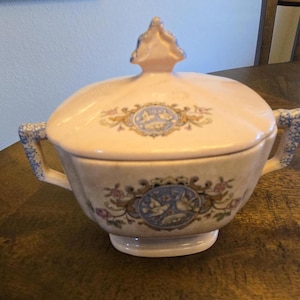 Beautiful Pink Porcelain Vintage Sugar Bowl with Lid