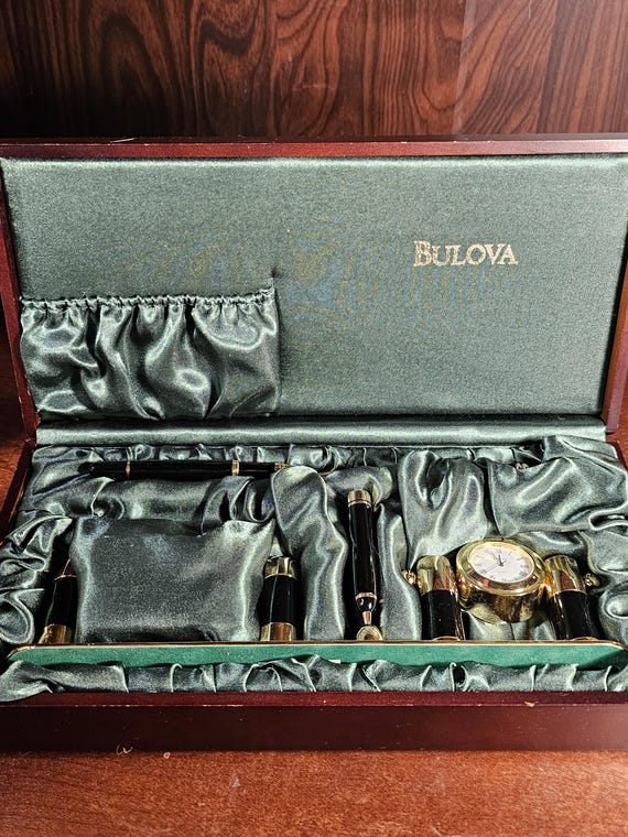 Bulova Goldtone & Black Executive Desk Set With Clock in  display picture 3