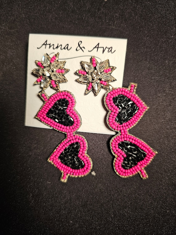 Anna and Ava Heart sunglasses Earrings. Condition 