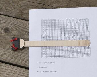 Knitting chart keeper- handmade, knit pattern holder for knitting lace pattern,gift for knitter, knitting accessories