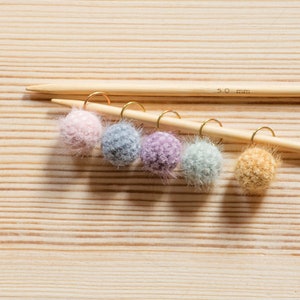 Crochet Tools Locking Marker Knitting Gift Dia de los Muertos Stitch Marker Gift for Girlfriend Skulls Crochet Progress Keepers