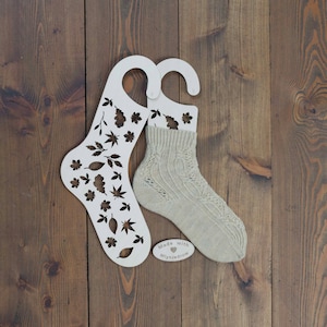 Holzsocken-Blocker: Blätter-Design, 2 Stück, personalisiertes Strickgeschenk