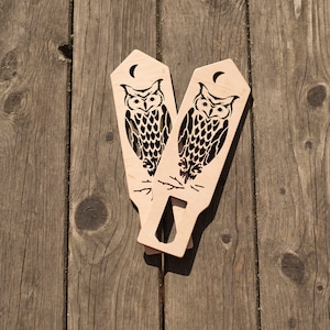 Wooden Mitten blockers with owl, charming gift for knitters