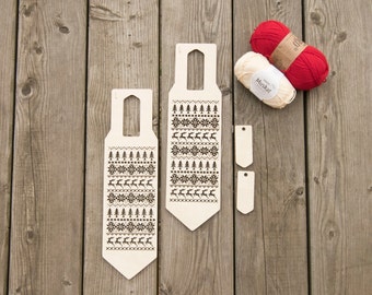 Wooden Mitten Blockers: Nordic Knit Glove Template