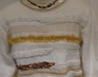 Stunning white/DORE party sweater