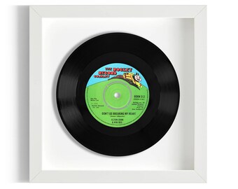 Elton John & Kiki Dee "Don't Go Breaking Me Heart" Framed 7" Vinyl Record UK NUMBER ONE 18 Jul - 28 Aug 1976
