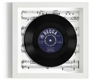 Brian Poole and The Tremeloes "Do You Love Me" Framed 7" Vinyl Record UK NUMBER ONE 10 - 30 Oct 1963