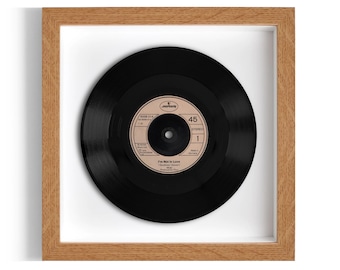 10cc "I'm Not In Love" Framed 7" Vinyl Record UK NUMBER ONE 22 Jun - 5 Jul 1975