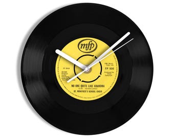 St. Winifred's School Choir "No One Quite Like Grandma" 7" Vinyl Record Wall Clock UK NUMBER ONE 21 Dec - 3 Jan 1981