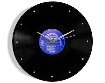 Tom Jones "Somethin' 'Bout You Baby I Like" Vinyl Record Wall Clock