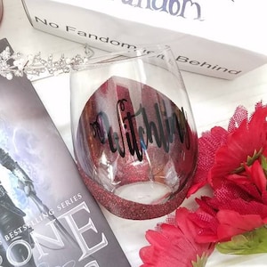 Witchling wine glass inspired by Manon Blackbeak, TOG, Fandom glass