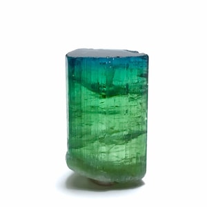 Inktblauwe dop toermalijnkristal