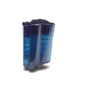 Inktblauwe dop toermalijnkristal