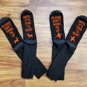 JXGZSO Lucky Deer Hunting Socks - 2 Pairs Funny Gift For Hunters Dad Husband Grandpa