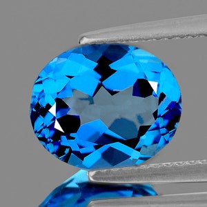 Natural Swiss Blue Topaz Oval Cut 9x7 mm Faceted Loose Gemstone 1 piece [IF-VVS]