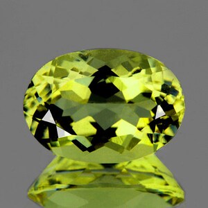 Natural Green Gold Lemon Quartz 18x12.5 mm Oval Faceted Cut 9.06cts Flawless-VVS Earthly Mined Loose Gemstone